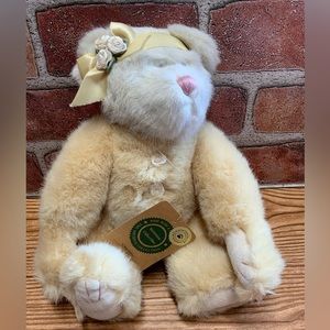 Boyd’s Bears Gwendina